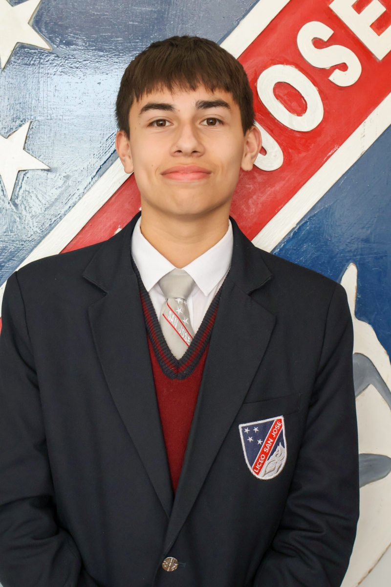 Histórico logro académico: alumno egresado obtiene Puntaje Nacional en Matemáticas en la PAES 2025